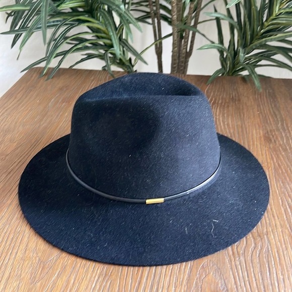 Cienna NWT Women’s Black Felt Hat main image 5